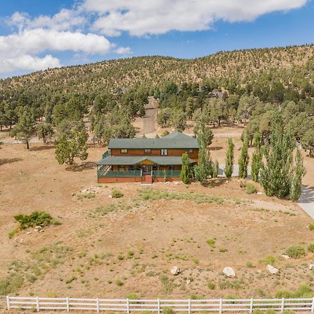 Bear Family Ranch - Perfect For Groups! Ideal Location For Stargazing And Sky Watching! Біг-Беар-Сіті Екстер'єр фото