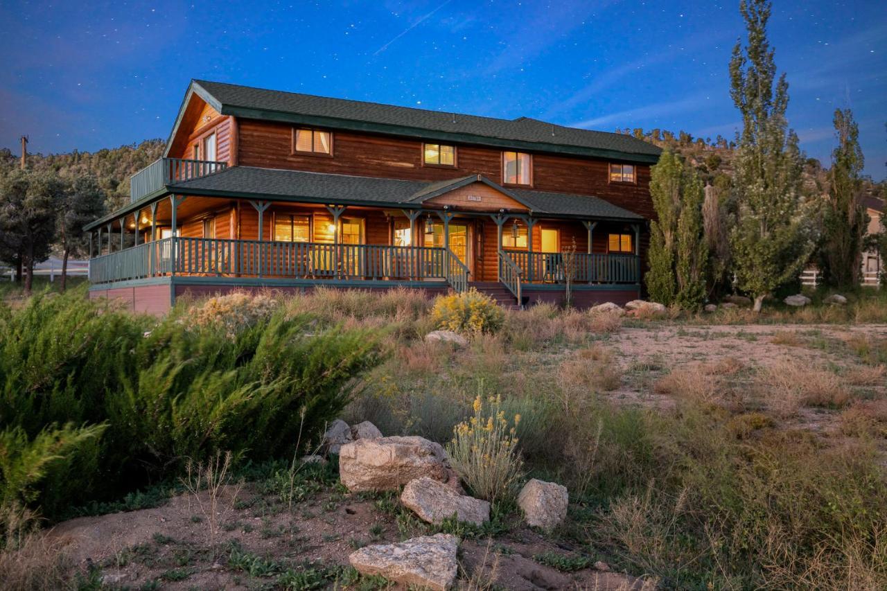 Bear Family Ranch - Perfect For Groups! Ideal Location For Stargazing And Sky Watching! Біг-Беар-Сіті Екстер'єр фото
